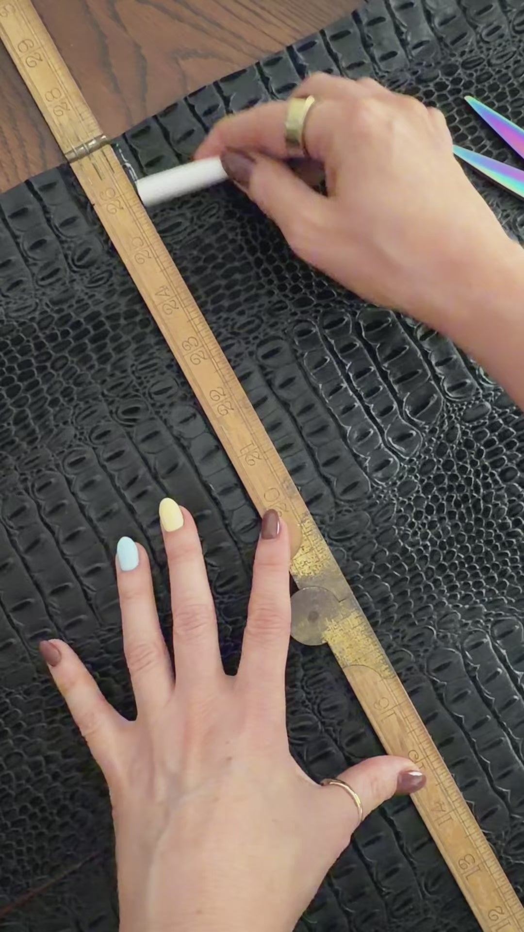 Load video: Rue Jean Baptiste